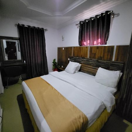 Villa Palazzo Hotel And Apartments Ikeja Luaran gambar