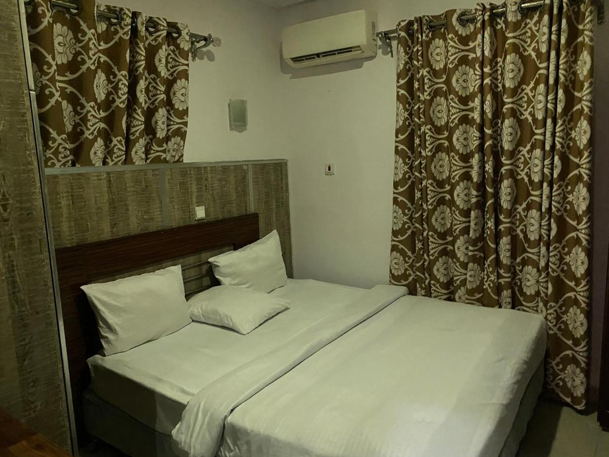 Villa Palazzo Hotel And Apartments Ikeja Luaran gambar